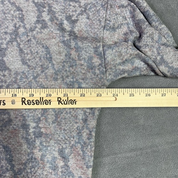 SUNDRY Python Snake Print Sweatshirt Womens 3 US L Pink Blue Gray Made in USA - Picture 6 of 8